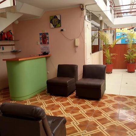 Hospedaje Golden Inn Camana Bagian luar foto
