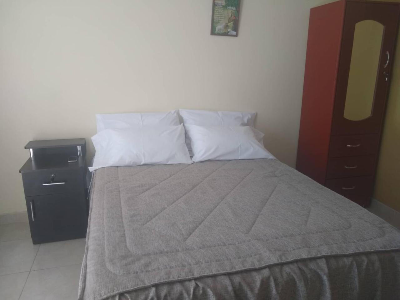 Hospedaje Golden Inn Camana Bagian luar foto